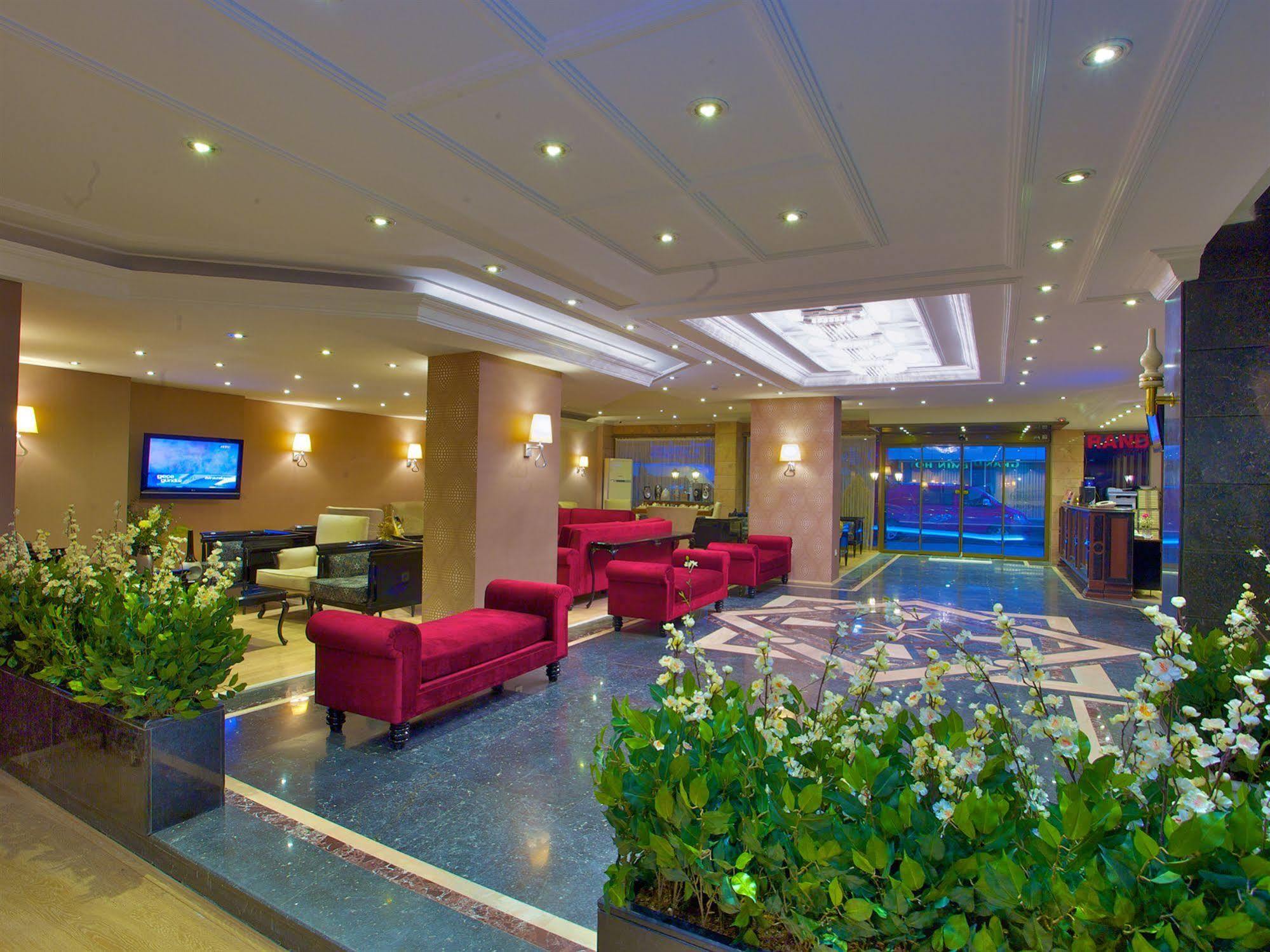 Hotel Grand Emin Istanbul Bagian luar foto